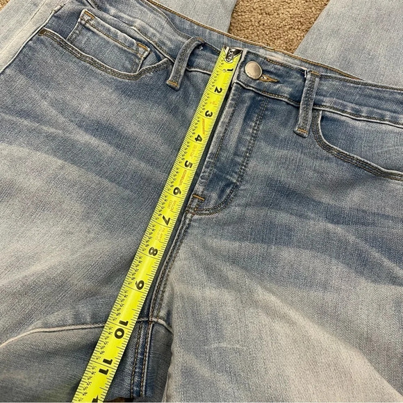 Athleta Sculptek Slim Straight Jean in Zion Wash Size 8 Tall - Picture 10 of 13